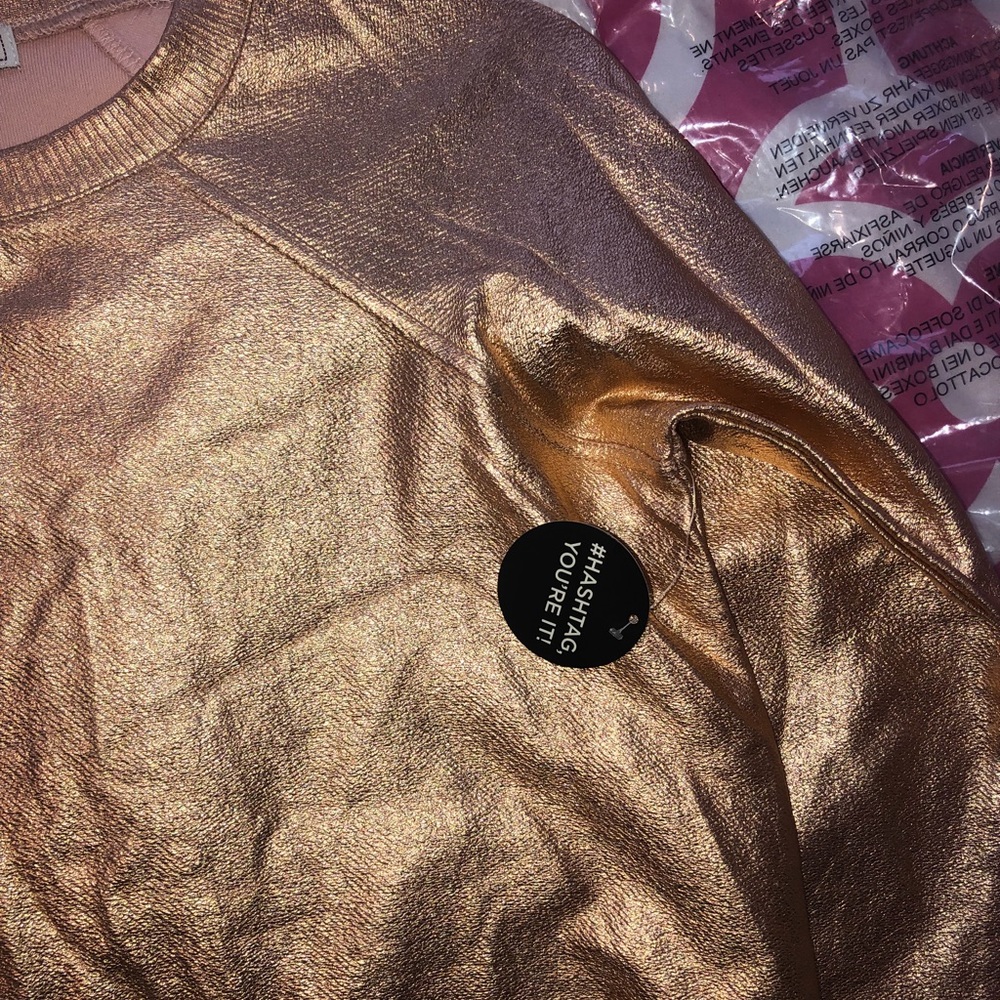 Metallic Sweater - Picture 4 of 4